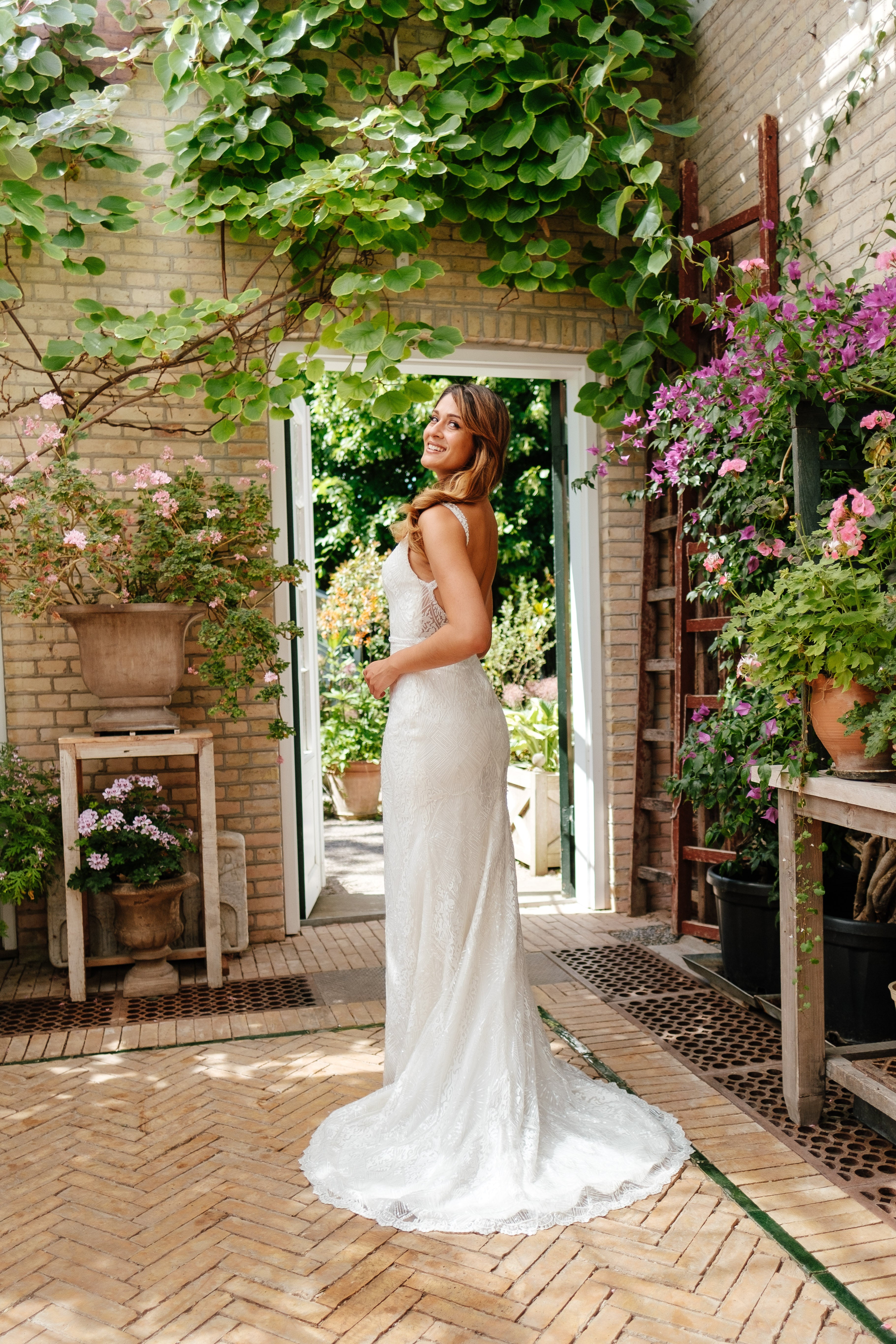 Mirabella Ivory - Sample